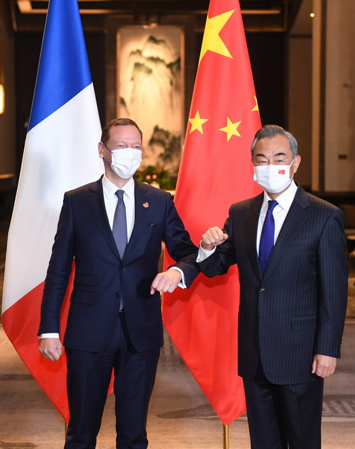 Wang Yi and French President's Diplomatic Counselor Emmanuel Bonne Co-chair  the China-France Strategic Dialogue