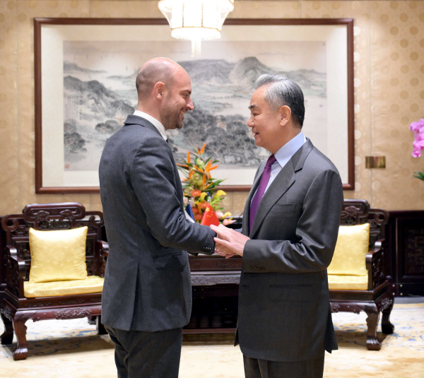 王 法国1.jpg