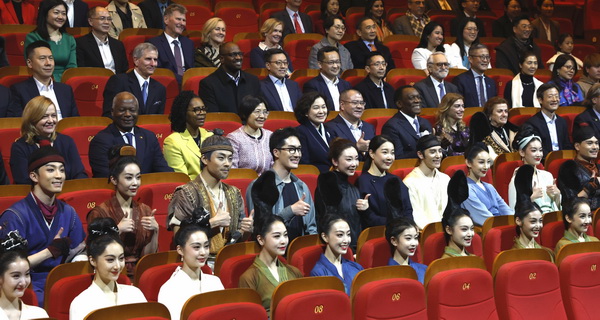 合影.jpg